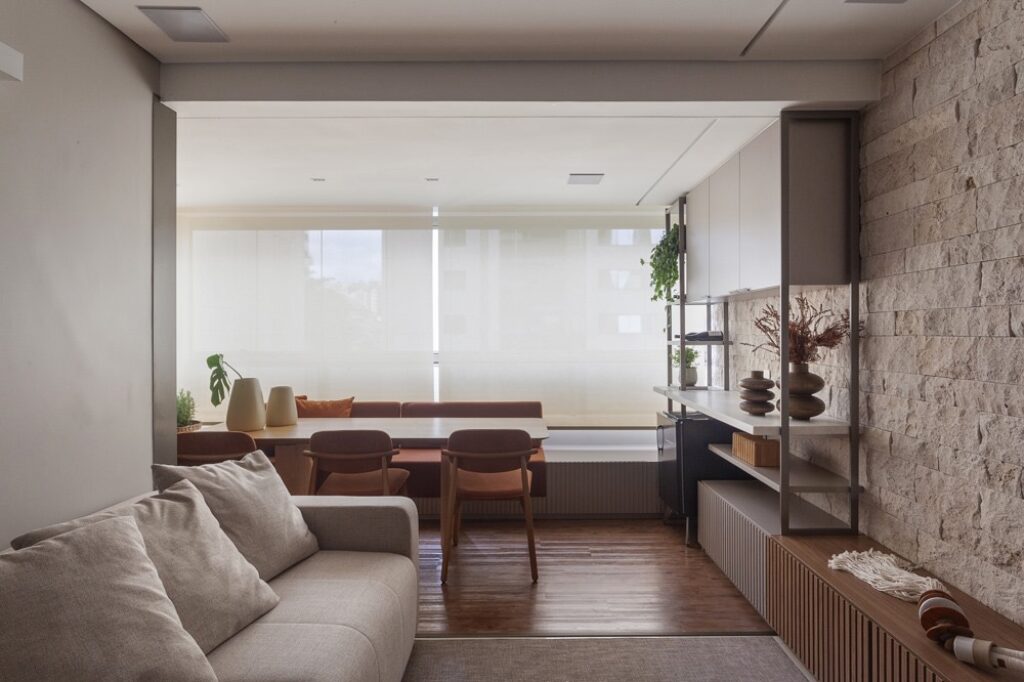 ca5b04b3-e6bd-4bd9-b778-1bcf4af99047